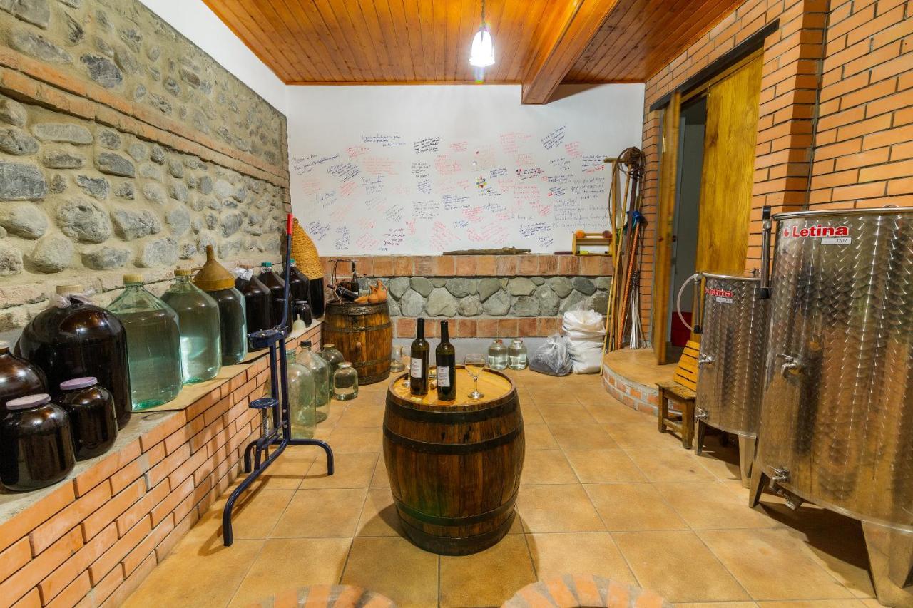 Guest House Gardenia & Wine Cellar Лагодехи Экстерьер фото